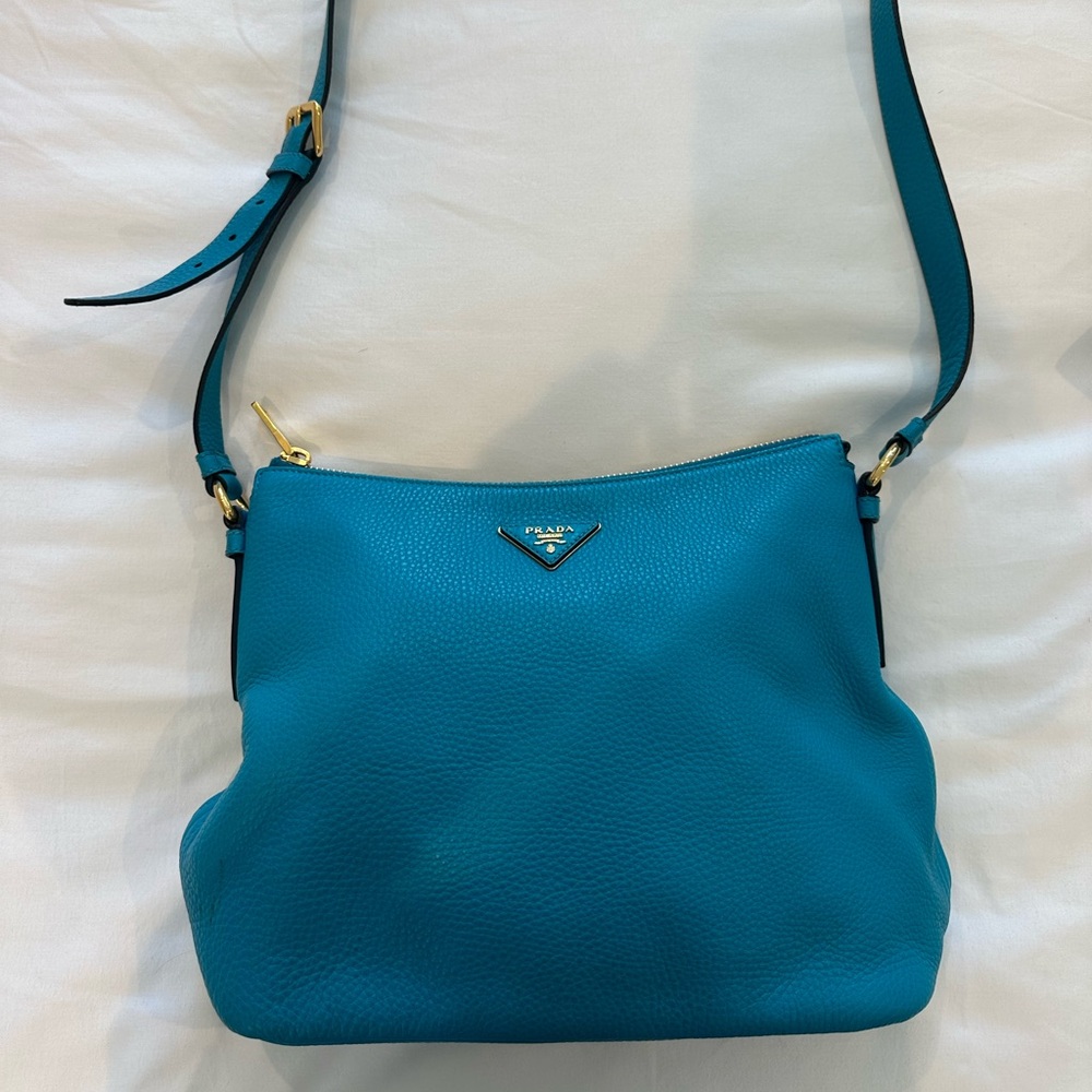 100% authentic Prada Besace Leather Shoulder Bag